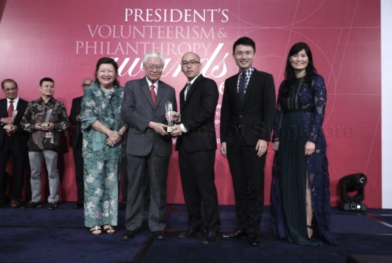 Group photograph featuring Ang Kian Peng at the 2016 President’s Volunteerism & Philanthropy Awards ceremony